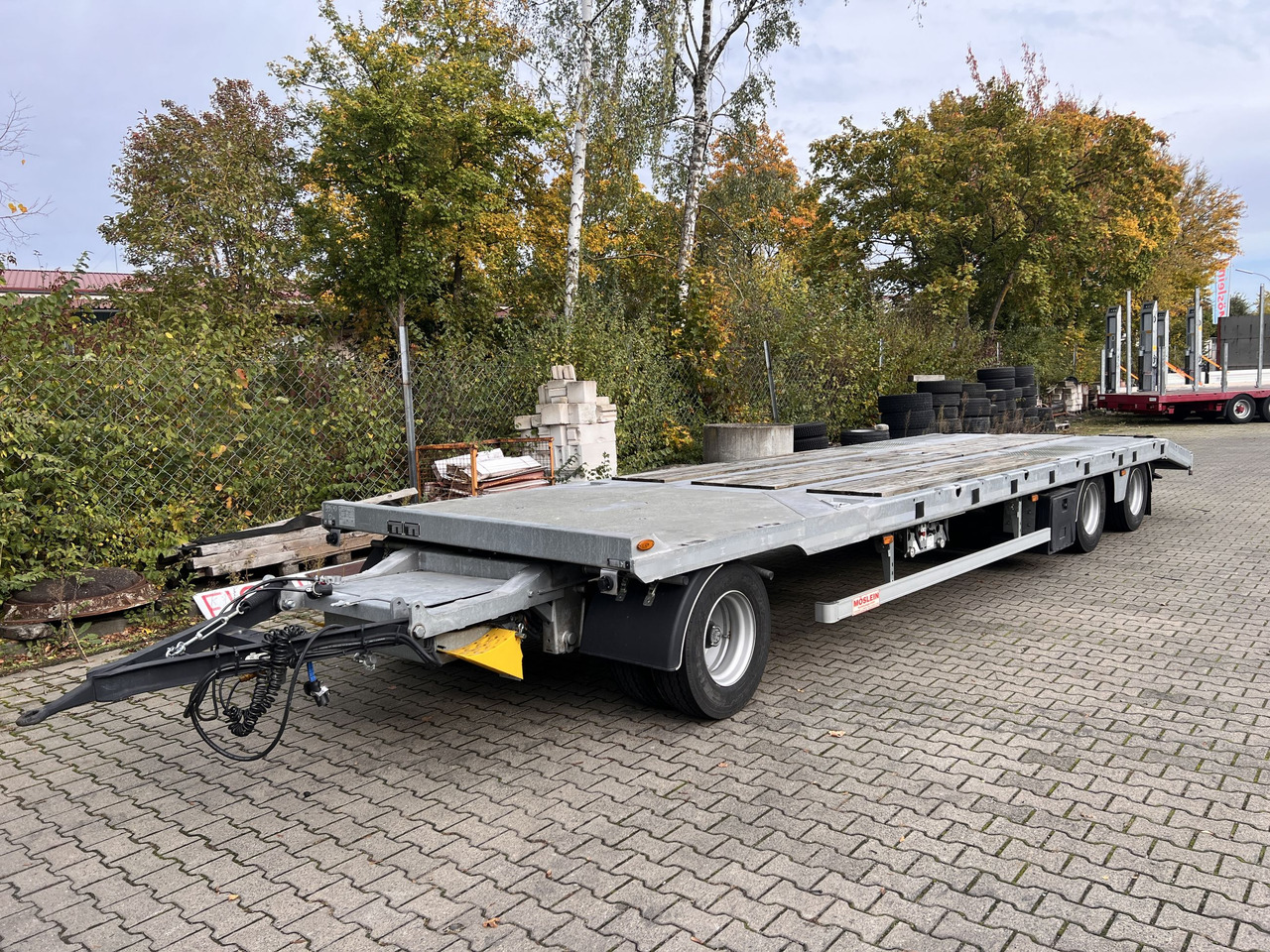 Möslein TO 3 F Schwebheim 3 Achs Tiefladeranhänger - Низькорамна платформа причіп: фото 3 Möslein TO 3 F Schwebheim 3 Achs Tiefladeranhänger - Низькорамна платформа причіп: фото 3