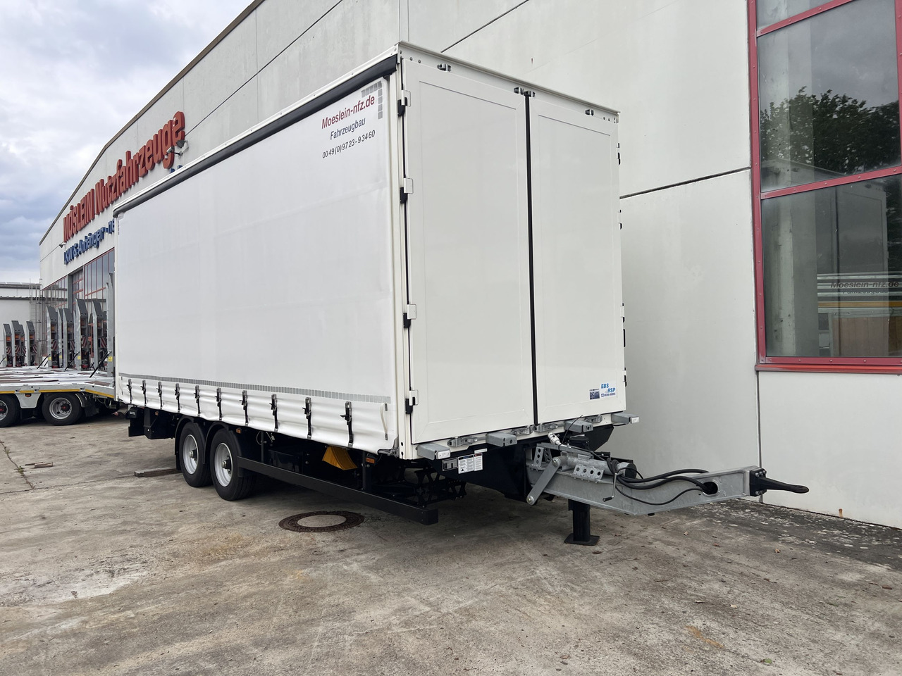 Möslein TPS 105 D-L Planenanhänger, Ladebordwand + Durchladbar neuwertig - Тентований причіп: фото 3 Möslein TPS 105 D-L Planenanhänger, Ladebordwand + Durchladbar neuwertig - Тентований причіп: фото 3