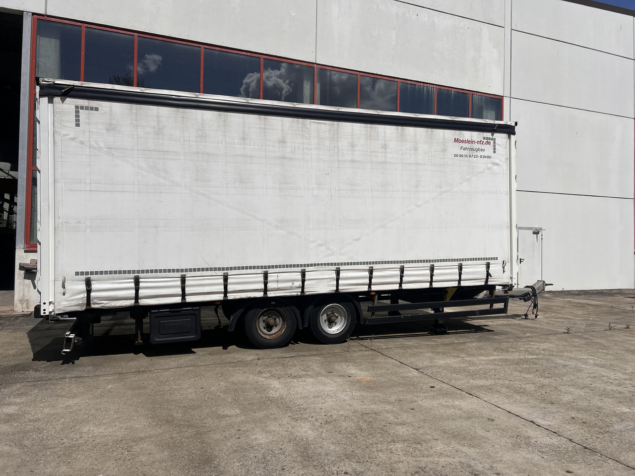 Möslein TPW 105 D Schwebheim Tandemplanenanhänger durchladbar - Тентований причіп: фото 5 Möslein TPW 105 D Schwebheim Tandemplanenanhänger durchladbar - Тентований причіп: фото 5