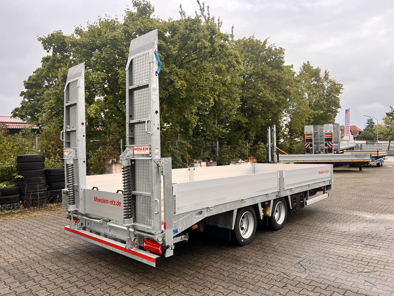 Möslein TT 14 14,4 t TandemtiefladerNeufahrzeug - Низькорамна платформа причіп: фото 3 Möslein TT 14 14,4 t TandemtiefladerNeufahrzeug - Низькорамна платформа причіп: фото 3