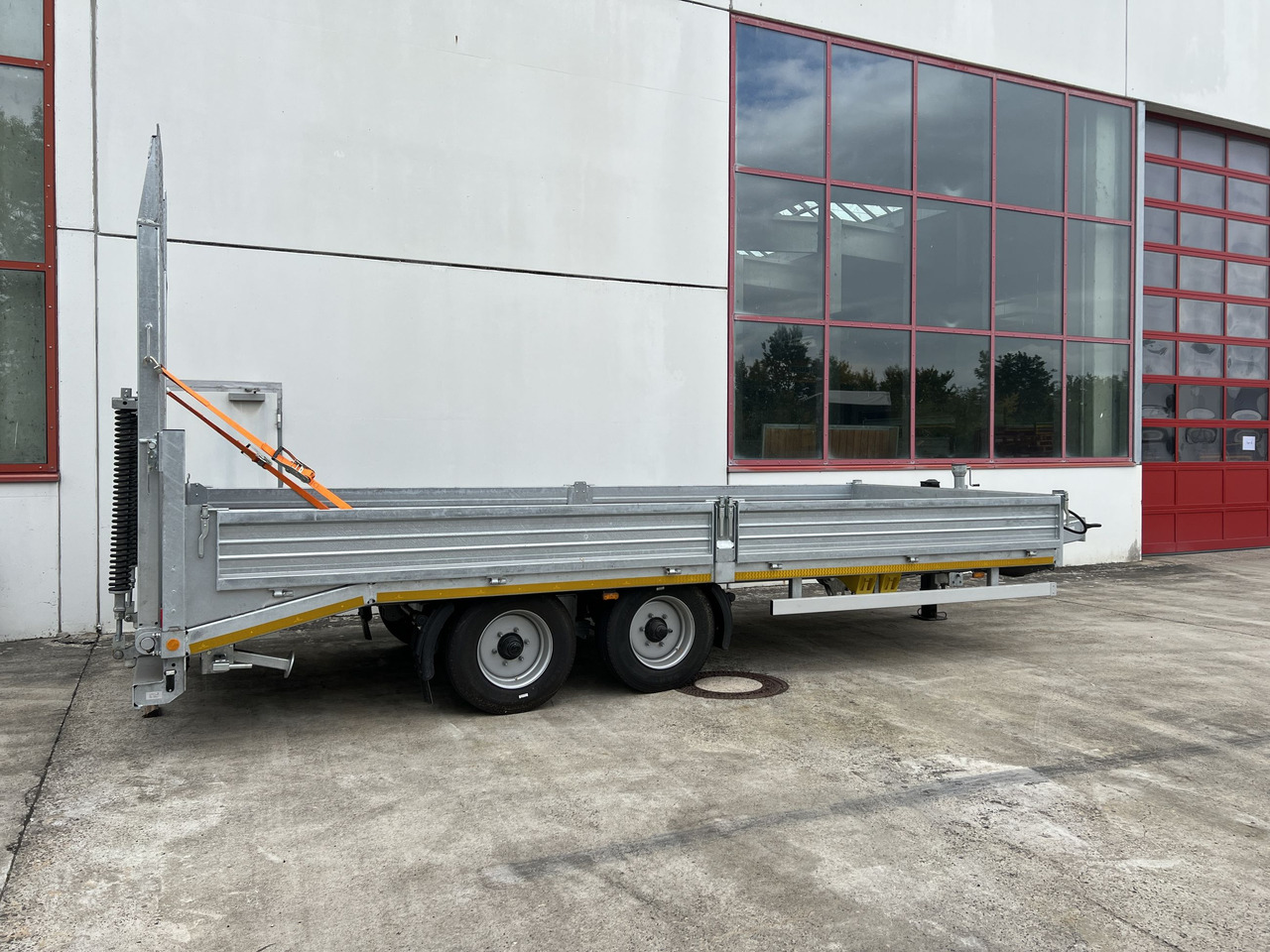 Möslein TT11 BR Neuer Tandemtieflader, breit Rampen - Низькорамна платформа причіп: фото 5 Möslein TT11 BR Neuer Tandemtieflader, breit Rampen - Низькорамна платформа причіп: фото 5