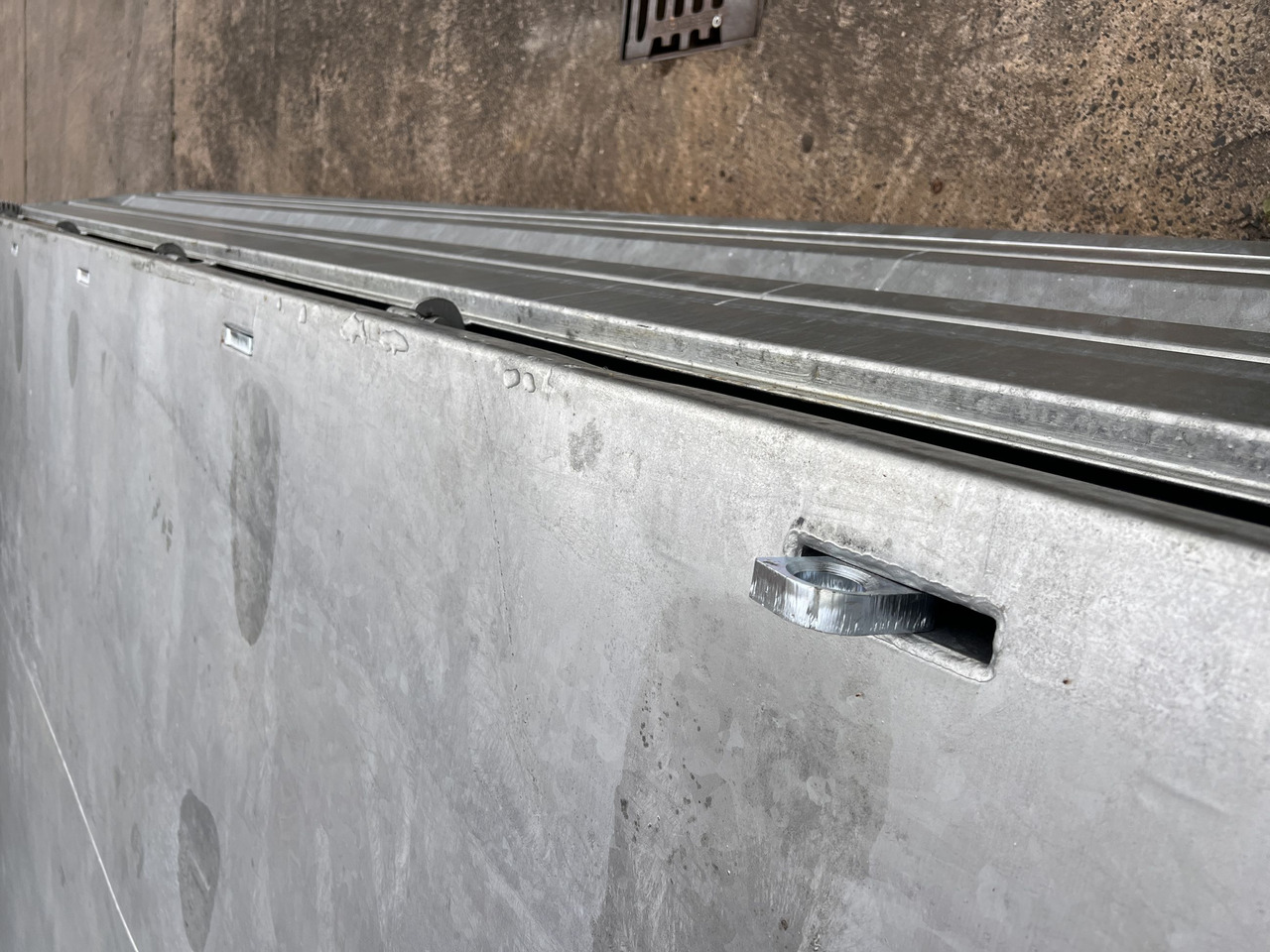 Möslein TTD 19 AB 19 t Tandem Kipper Tieflader2 x Aufsatzbordwänden-- Neufahrzeug -- - Самоскид причіп: фото 5 Möslein TTD 19 AB 19 t Tandem Kipper Tieflader2 x Aufsatzbordwänden-- Neufahrzeug -- - Самоскид причіп: фото 5