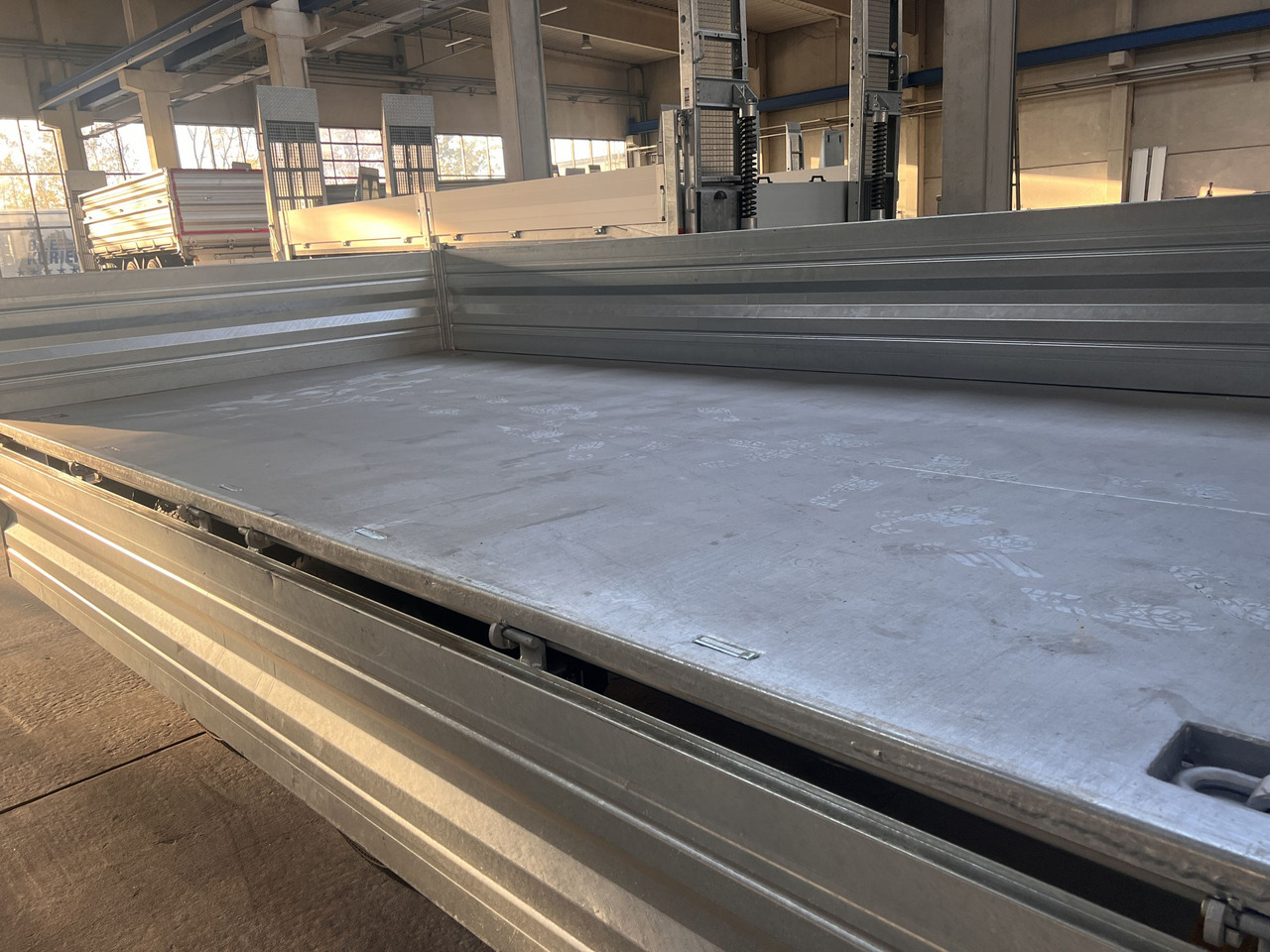 Möslein TTD 19 B neuer 19 t Tandemkipper- Tieflader - Самоскид причіп: фото 4 Möslein TTD 19 B neuer 19 t Tandemkipper- Tieflader - Самоскид причіп: фото 4