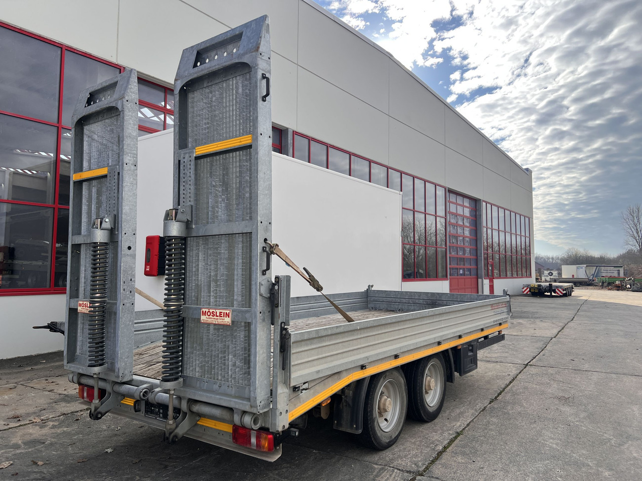 Möslein TTS 11 Schwebheim Tandemtieflader, Breite Rampen, Wenig Benutzt - Низькорамна платформа причіп: фото 4 Möslein TTS 11 Schwebheim Tandemtieflader, Breite Rampen, Wenig Benutzt - Низькорамна платформа причіп: фото 4