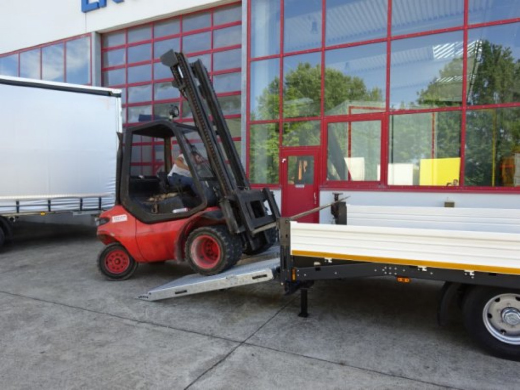 Möslein TTT 11-6,2 BR Weiß  Tandemtieflader mit breiten RampenNeufahrzeug - Низькорамна платформа причіп: фото 4 Möslein TTT 11-6,2 BR Weiß  Tandemtieflader mit breiten RampenNeufahrzeug - Низькорамна платформа причіп: фото 4