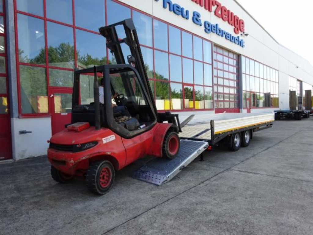 Möslein TTT 13 6,2 BR Weiß Neuer 13 t GG Tandemtieflader mit Breiten Rampen - Низькорамна платформа причіп: фото 5 Möslein TTT 13 6,2 BR Weiß Neuer 13 t GG Tandemtieflader mit Breiten Rampen - Низькорамна платформа причіп: фото 5