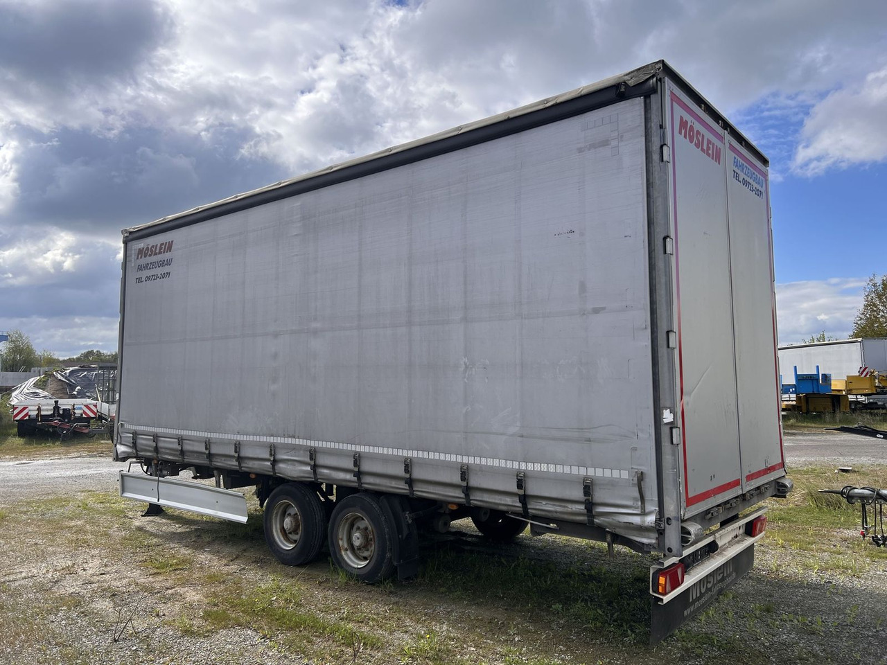 Möslein Tandem- Planenanhänger Durchladen - Тентований причіп: фото 3 Möslein Tandem- Planenanhänger Durchladen - Тентований причіп: фото 3