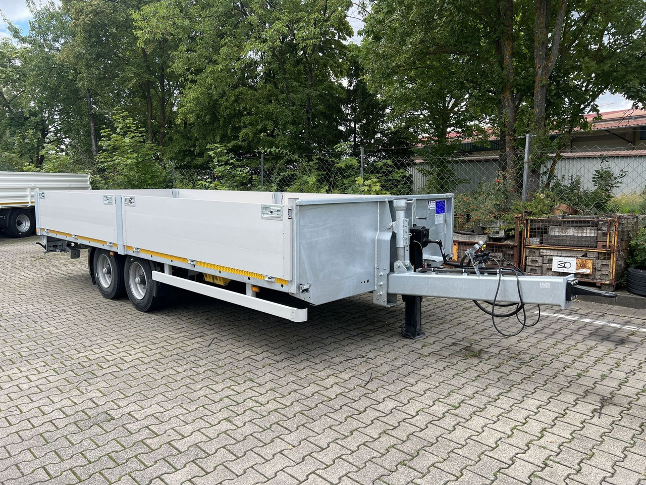 Möslein Tandem Pritsche- Tieflader mit Rungentaschen - Низькорамна платформа причіп: фото 2 Möslein Tandem Pritsche- Tieflader mit Rungentaschen - Низькорамна платформа причіп: фото 2