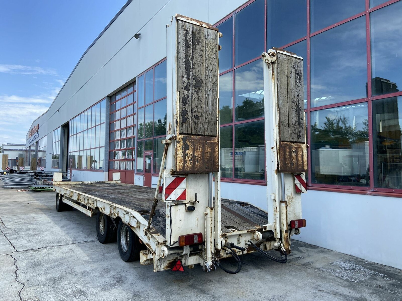 Müller-Mitteltal 3 Achs Tieflader 9,20 m Ladefläche - Низькорамна платформа причіп: фото 2 Müller-Mitteltal 3 Achs Tieflader 9,20 m Ladefläche - Низькорамна платформа причіп: фото 2
