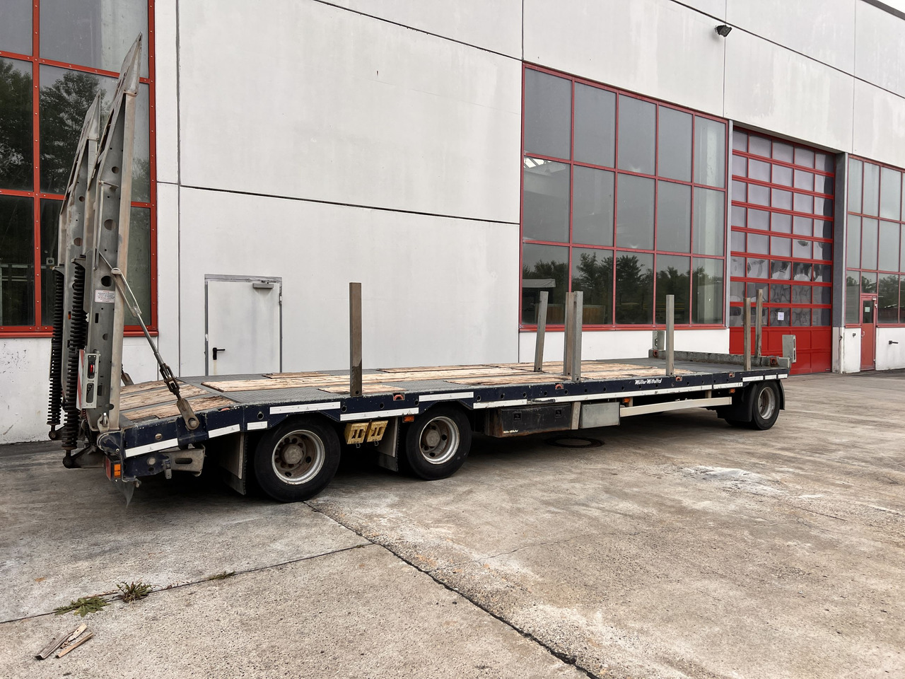 Müller Mitteltal D3 3 Achs Tieflader 9 m, Verzinkt, Wenig Benutzt - Низькорамна платформа причіп: фото 5 Müller Mitteltal D3 3 Achs Tieflader 9 m, Verzinkt, Wenig Benutzt - Низькорамна платформа причіп: фото 5
