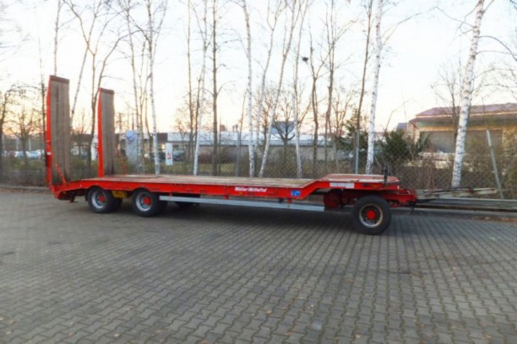 Müller Mitteltal T 3 3 Achs Tieflader- Anhänger - Низькорамна платформа причіп: фото 3 Müller Mitteltal T 3 3 Achs Tieflader- Anhänger - Низькорамна платформа причіп: фото 3