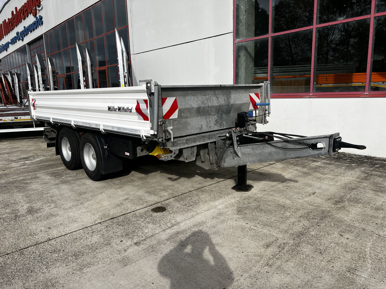 Müller Mitteltal TA-2 14,4 t Tandemkipper- Tieflader Breitbereifung NEUWERTIG - Самоскид причіп: фото 3 Müller Mitteltal TA-2 14,4 t Tandemkipper- Tieflader Breitbereifung NEUWERTIG - Самоскид причіп: фото 3