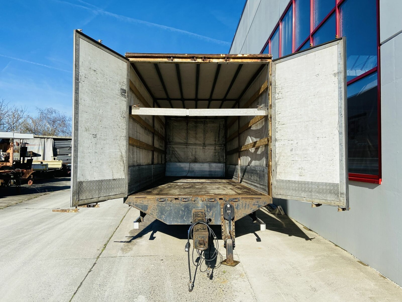 Tandem Planenanhänger - Тентований причіп: фото 3 Tandem Planenanhänger - Тентований причіп: фото 3