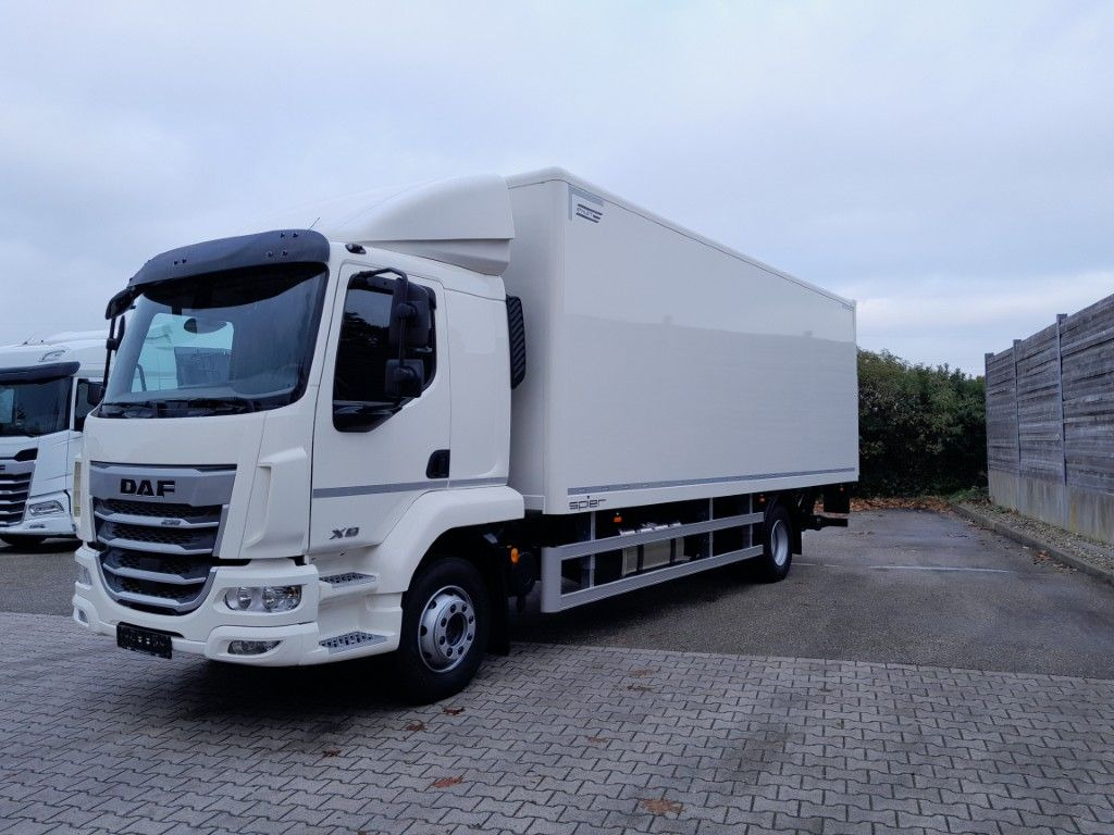 DAF FA XB 290 16t Spier Plywoodkoffer - Вантажівка з закритим кузовом: фото 1 DAF FA XB 290 16t Spier Plywoodkoffer - Вантажівка з закритим кузовом: фото 1
