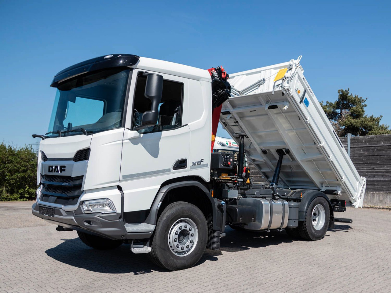 DAF XDC 370 FA Meiller Krankipper HMF DAF XDC 370 FA Meiller Krankipper HMF - Самоскид вантажівка: фото 2 DAF XDC 370 FA Meiller Krankipper HMF DAF XDC 370 FA Meiller Krankipper HMF - Самоскид вантажівка: фото 2