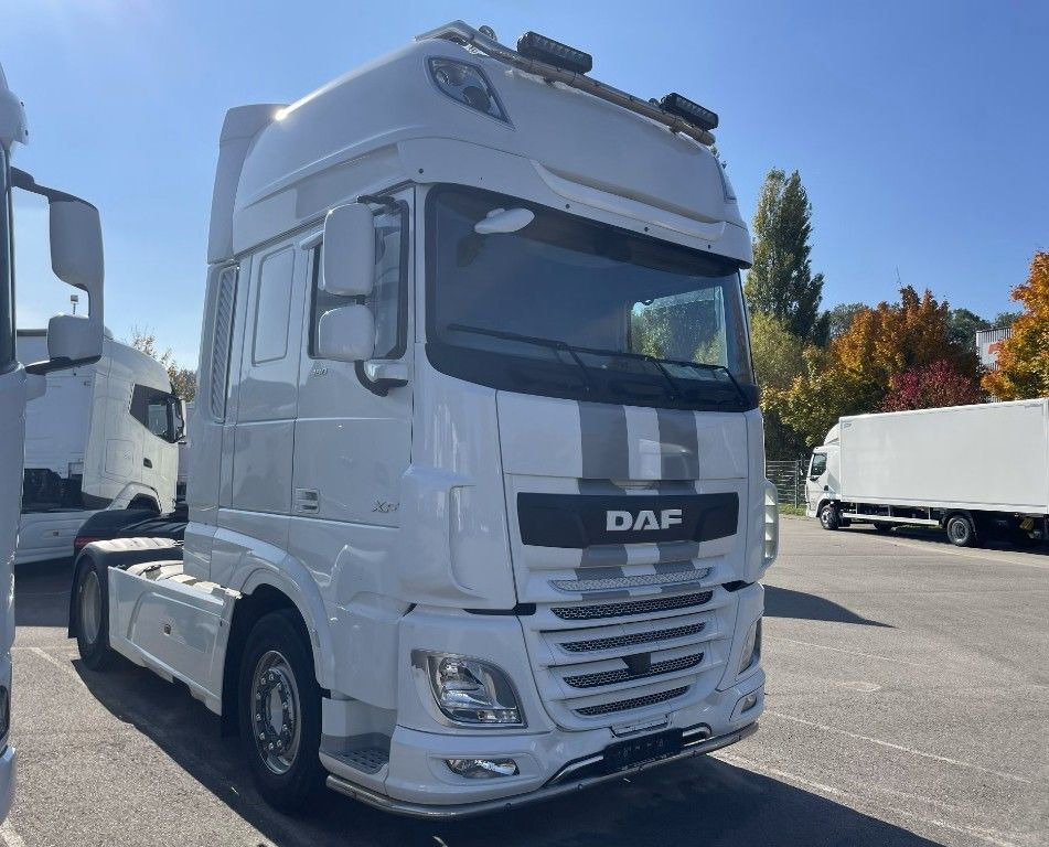 DAF FT XF480 SSC, 2x Tank, Standklima, Lampenbügel DAF FT XF480 SSC, 2x Tank, Standklima, Lampenbügel - Тягач: фото 2 DAF FT XF480 SSC, 2x Tank, Standklima, Lampenbügel DAF FT XF480 SSC, 2x Tank, Standklima, Lampenbügel - Тягач: фото 2