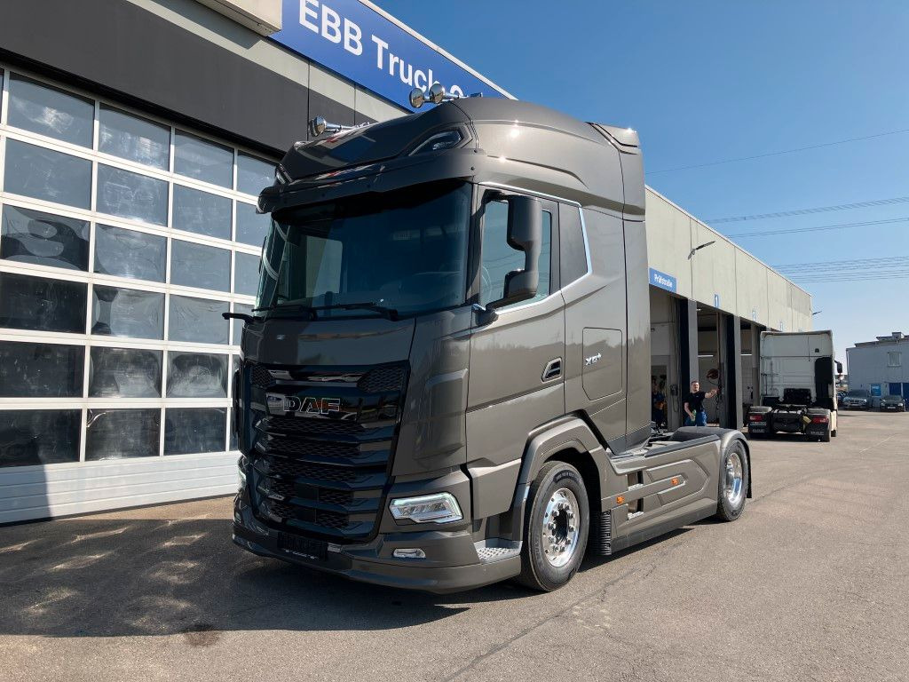DAF XG 530 FT 2x verfügbar - Тягач: фото 1 DAF XG 530 FT 2x verfügbar - Тягач: фото 1
