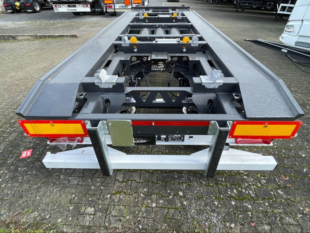 Wielton 2-Achs Außenroller-Abrollanhänger Wielton 2-Achs Außenroller-Abrollanhänger - Причіп мультиліфт/ Бункеровоз: фото 4 Wielton 2-Achs Außenroller-Abrollanhänger Wielton 2-Achs Außenroller-Abrollanhänger - Причіп мультиліфт/ Бункеровоз: фото 4