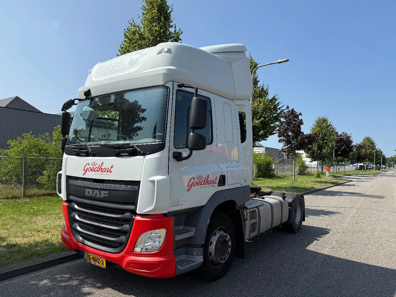 DAF CF 400 12-2016 only 805.000 km - Тягач: фото 1 DAF CF 400 12-2016 only 805.000 km - Тягач: фото 1