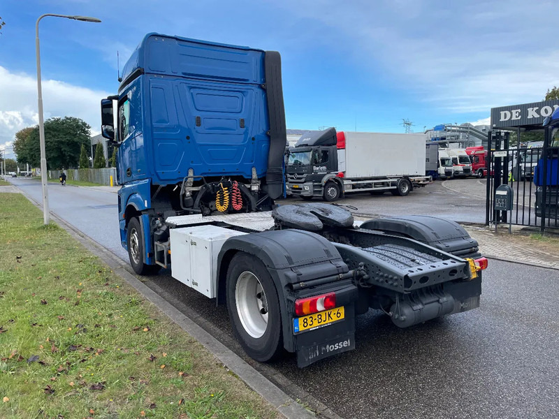 Mercedes-Benz Actros 1943 full adr 2017 only 695.000 km - Тягач: фото 3 Mercedes-Benz Actros 1943 full adr 2017 only 695.000 km - Тягач: фото 3
