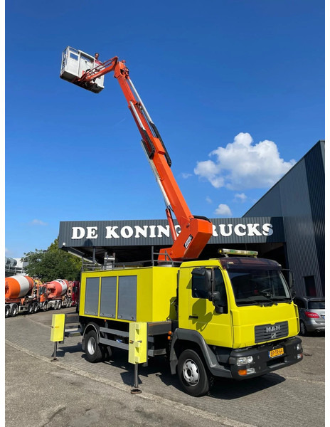 MAN L2000 12.210 CUSTER T-200- 18 - Вантажівка: фото 3 MAN L2000 12.210 CUSTER T-200- 18 - Вантажівка: фото 3