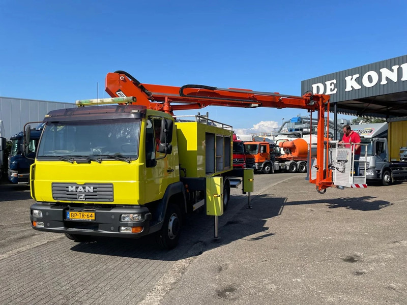 MAN L2000 12.210 CUSTER T-200- 18 - Вантажівка: фото 2 MAN L2000 12.210 CUSTER T-200- 18 - Вантажівка: фото 2