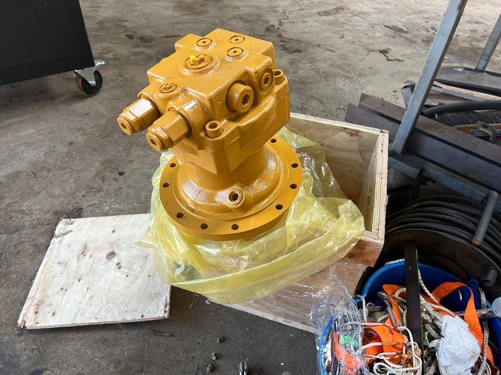 CAT 315cl swing pump (unused) - Гідравліка в категорії Будівельна техніка: фото 1 CAT 315cl swing pump (unused) - Гідравліка в категорії Будівельна техніка: фото 1