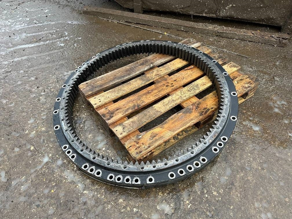 CAT 323 slew ring - Вісь та запчастини в категорії Будівельна техніка: фото 2 CAT 323 slew ring - Вісь та запчастини в категорії Будівельна техніка: фото 2