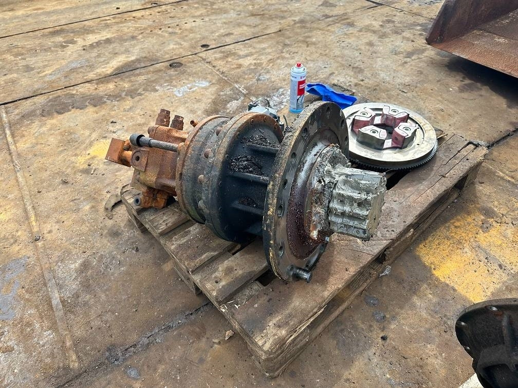 CAT 323 swing motor 515-6105 378-9516 - Гідравліка в категорії Будівельна техніка: фото 1 CAT 323 swing motor 515-6105 378-9516 - Гідравліка в категорії Будівельна техніка: фото 1