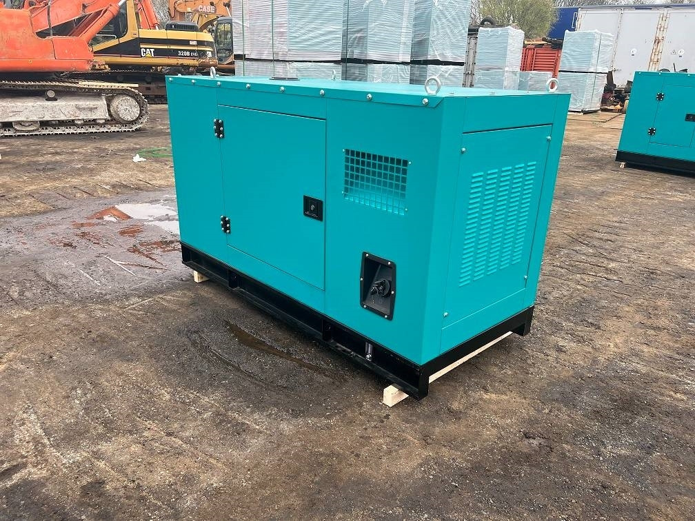 Ricardo 20KVA 16KW SILENT GENERATOR 3 PHASE 50HZ 400V NEW - Електричний генератор: фото 5 Ricardo 20KVA 16KW SILENT GENERATOR 3 PHASE 50HZ 400V NEW - Електричний генератор: фото 5