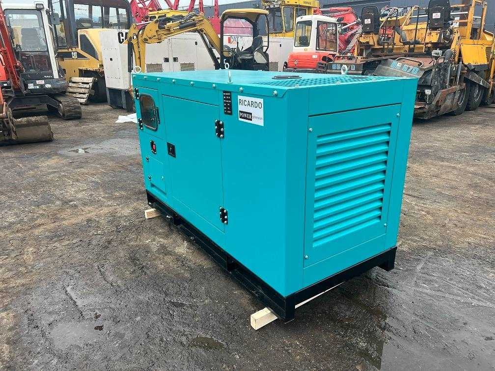 Ricardo 20KVA 16KW SILENT GENERATOR 3 PHASE 50HZ 400V NEW - Електричний генератор: фото 3 Ricardo 20KVA 16KW SILENT GENERATOR 3 PHASE 50HZ 400V NEW - Електричний генератор: фото 3