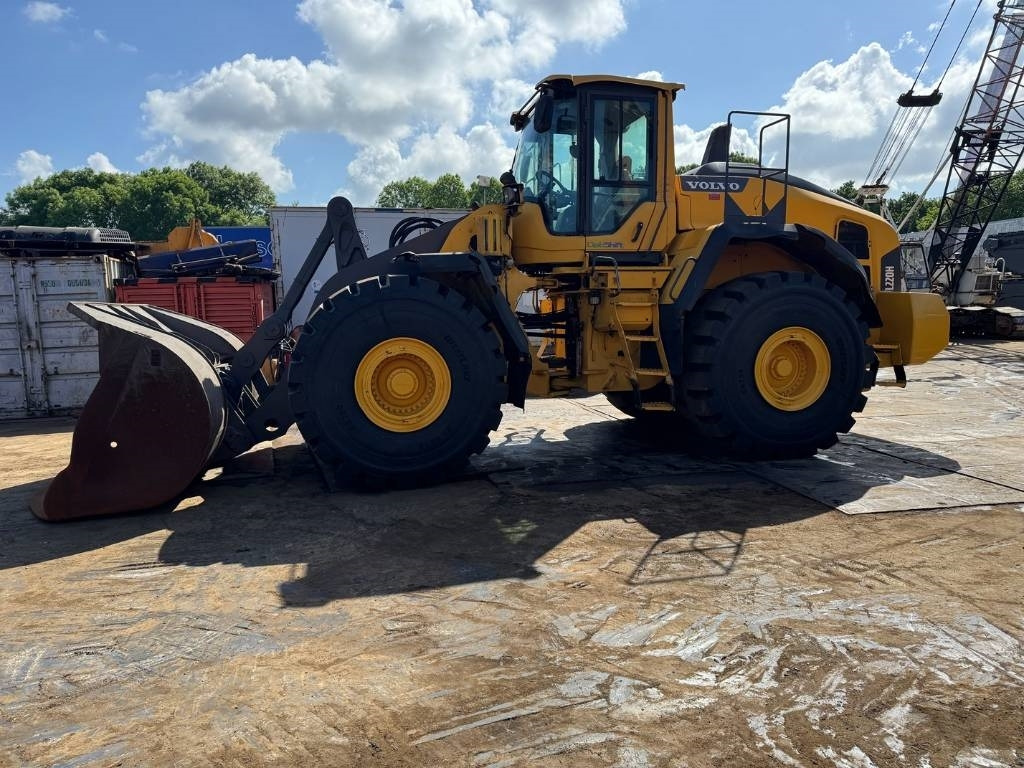 Volvo L 220 H ( WITH NEW TYRES ) - Колісний навантажувач: фото 2 Volvo L 220 H ( WITH NEW TYRES ) - Колісний навантажувач: фото 2