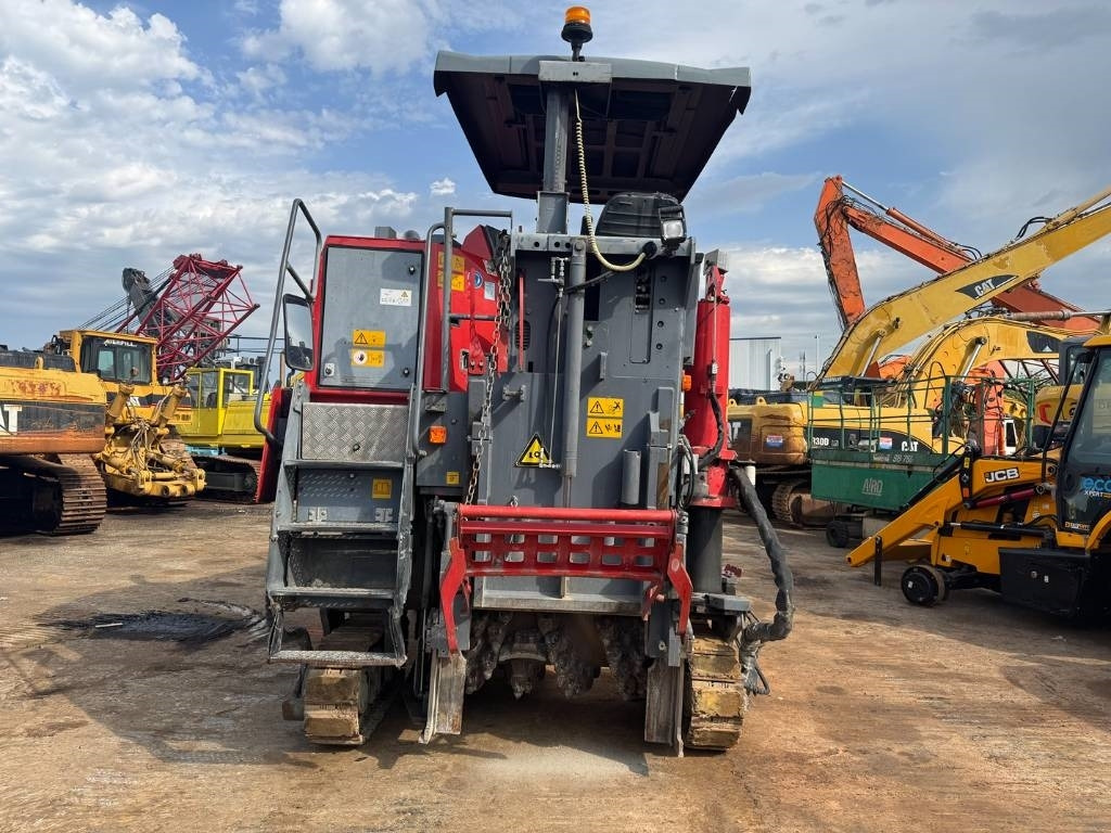 Wirtgen W 100 F - Дорожня фреза: фото 5 Wirtgen W 100 F - Дорожня фреза: фото 5
