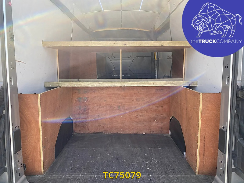 Ford Transit 2.2 TDCI L2 H2 AIRCO - Суцільнометалевий фургон: фото 2 Ford Transit 2.2 TDCI L2 H2 AIRCO - Суцільнометалевий фургон: фото 2