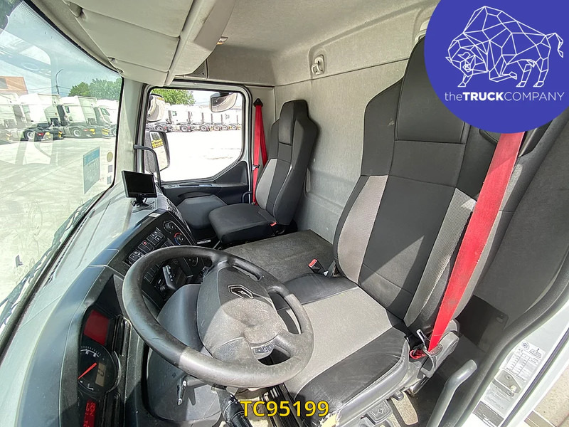 Renault D 210 - Вантажівка з закритим кузовом: фото 5 Renault D 210 - Вантажівка з закритим кузовом: фото 5