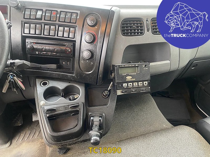 Renault D 240 - Рефрижератор вантажівка: фото 4 Renault D 240 - Рефрижератор вантажівка: фото 4