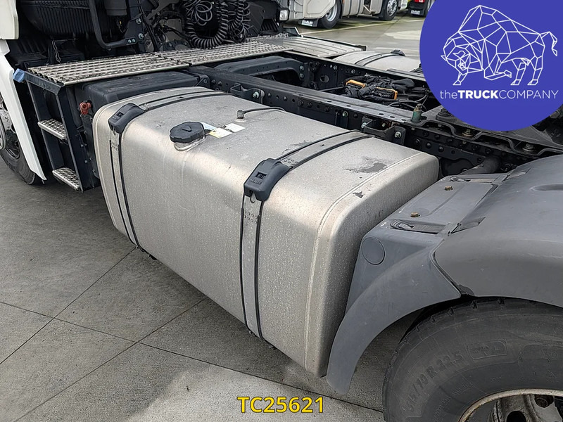 Тягач MAN TGX 470: фото 16