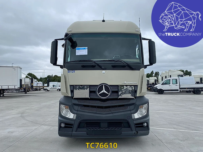 Тягач Mercedes-Benz Actros 1843: фото 9