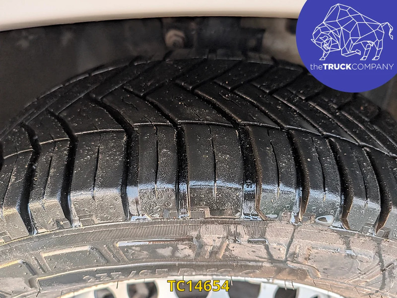 Суцільнометалевий фургон Volkswagen Crafter 180 L1H2: фото 12 Суцільнометалевий фургон Volkswagen Crafter 180 L1H2: фото 12