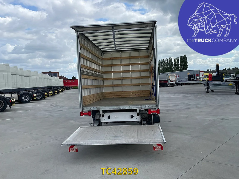 Volkswagen Crafter 2.0 TDI BOX + LIFT - Фургон з закритим кузовом: фото 1 Volkswagen Crafter 2.0 TDI BOX + LIFT - Фургон з закритим кузовом: фото 1