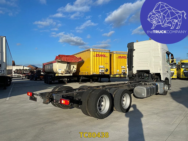 Volvo FH 460 - Вантажівка шасі: фото 4 Volvo FH 460 - Вантажівка шасі: фото 4