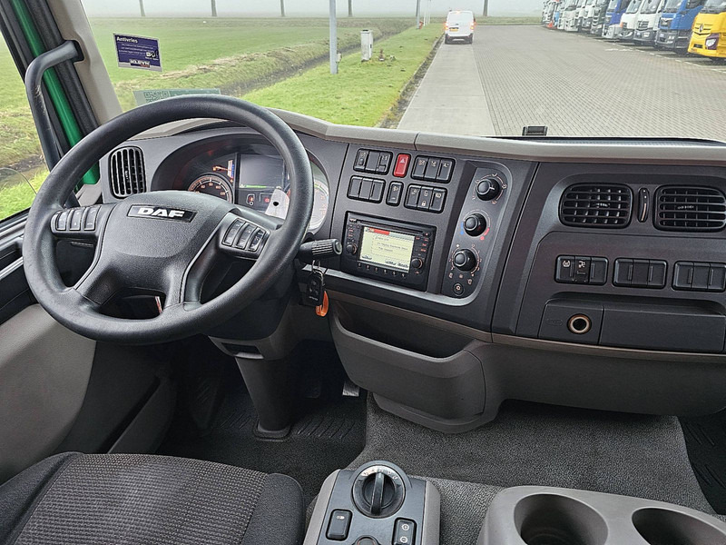 Interior photo 2: Вантажівка з закритим кузовом DAF LF 310 19T AIRCO TAILLIFT