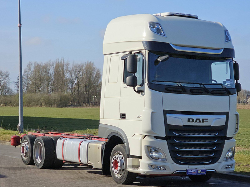 DAF XF 480 SSC 6X2 FAR INTARDER - Вантажівка шасі: фото 5 DAF XF 480 SSC 6X2 FAR INTARDER - Вантажівка шасі: фото 5