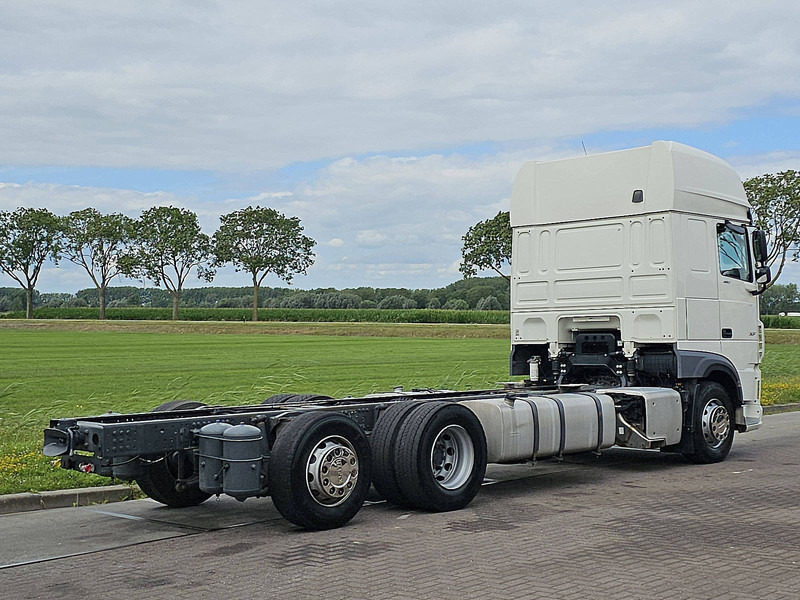DAF XF 480 SSC 6X2 FAR INTARDER - Вантажівка шасі: фото 3 DAF XF 480 SSC 6X2 FAR INTARDER - Вантажівка шасі: фото 3