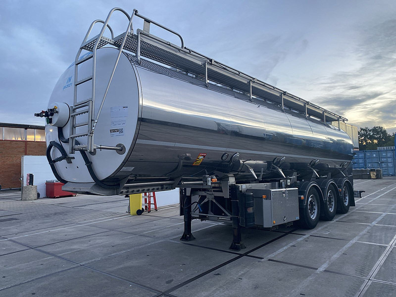 ETA SR3A FOODSTUFF MILK 4 COMP 29M3 - Напівпричіп цистерна: фото 1 ETA SR3A FOODSTUFF MILK 4 COMP 29M3 - Напівпричіп цистерна: фото 1