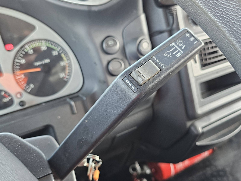 Вантажівка з закритим кузовом Iveco 180E24 EUROCARGO MANUAL LIFT NL-TRUCK: фото 10