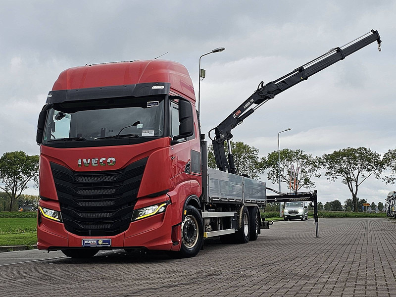 Iveco S-WAY AS260S46 6X2-4 HIAB 155-E2 - Бортова вантажівка/ Платформа, Вантажівка з маніпулятором: фото 1 Iveco S-WAY AS260S46 6X2-4 HIAB 155-E2 - Бортова вантажівка/ Платформа, Вантажівка з маніпулятором: фото 1