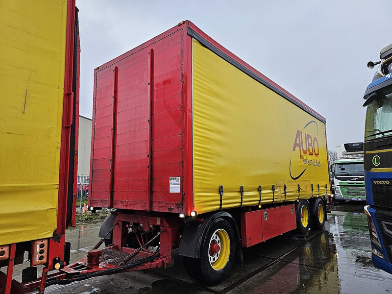 Kelberg SVF 3 AXLE TAILLIFT - Тентований причіп: фото 3 Kelberg SVF 3 AXLE TAILLIFT - Тентований причіп: фото 3