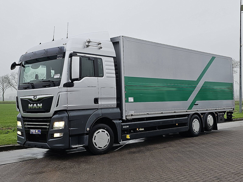 MAN 26.420 TGX 6X2-4 LIFT GETRÄNKE - Вантажівка з закритим кузовом: фото 2 MAN 26.420 TGX 6X2-4 LIFT GETRÄNKE - Вантажівка з закритим кузовом: фото 2