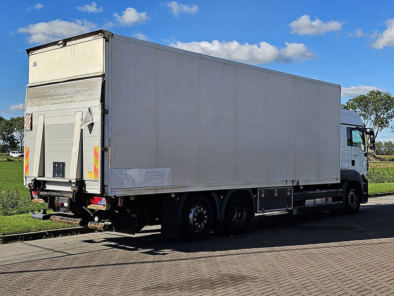 MAN 26.440 TGA LX 6X2 SIDE DOORS - Вантажівка з закритим кузовом: фото 3 MAN 26.440 TGA LX 6X2 SIDE DOORS - Вантажівка з закритим кузовом: фото 3